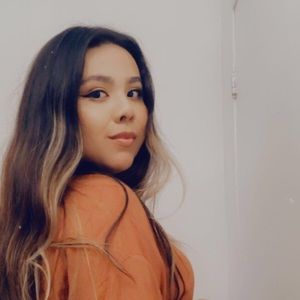 Meet your Posher, Claudia